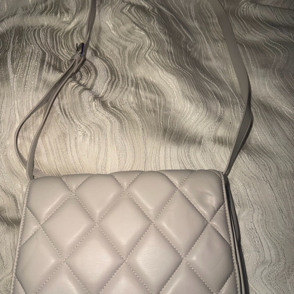 H&M White Quilted Crossbody Bag